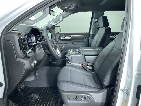 New 2025 GMC Sierra 1500 Elevation image 19
