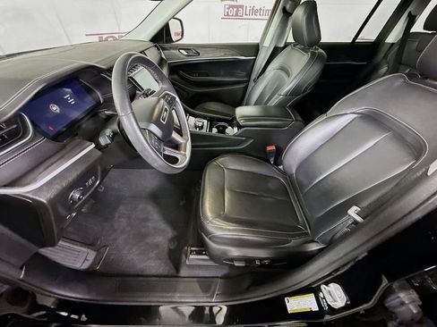 Used 2023 Jeep Grand Cherokee Limited w/ Black Appearance Package image 26