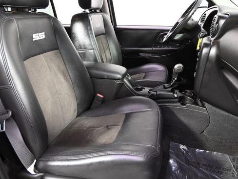 Used 2007 Chevrolet TrailBlazer SS image 16