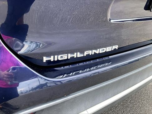 Used 2022 Toyota Highlander XSE FWD image 61