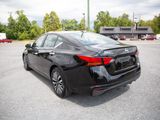 Used 2024 Nissan Altima 2.5 SV image 5