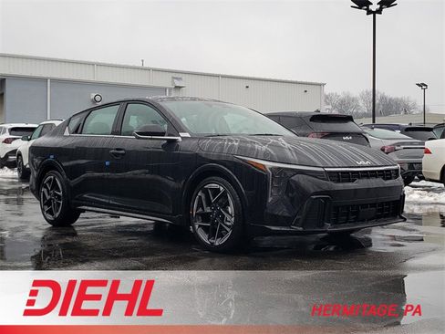 New 2025 Kia K4 GT-Line image 1
