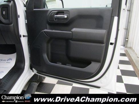 Used 2023 Chevrolet Silverado 1500 Custom image 37