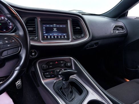 Used 2022 Dodge Challenger SXT w/ Blacktop Package image 7