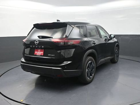 Used 2024 Nissan Rogue SV AWD/4WD image 8