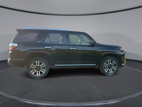 Used 2024 Toyota 4Runner Limited AWD/4WD image 9