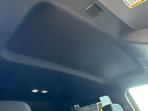 Used 2023 GMC Sierra 1500 Elevation image 17