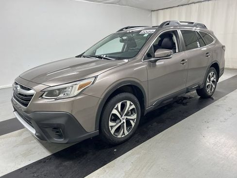 Used 2022 Subaru Outback Limited AWD/4WD image 5