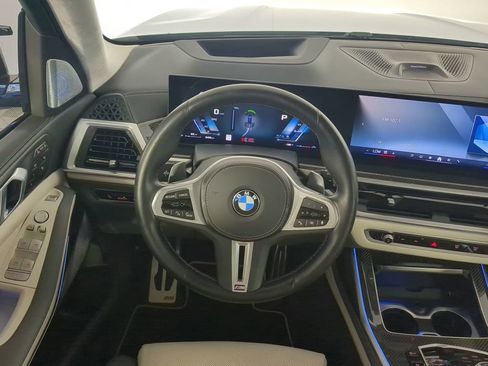 Used 2024 BMW X7 M60i w/ Executive Package image 20