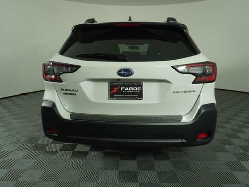 Certified 2025 Subaru Outback Premium image 6