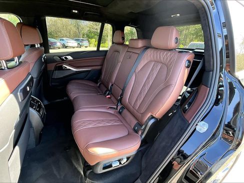 Used 2026 BMW X7 xDrive40i image 21