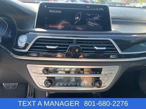 Used 2022 BMW 750i xDrive w/ Autobahn Package image 23