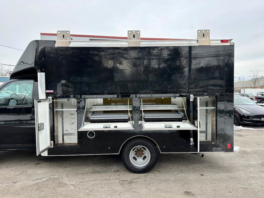 Used 2012 GMC Savana 3500 RWD image 6