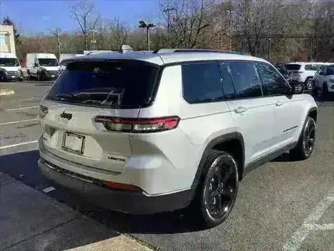 New 2025 Jeep Grand Cherokee L Limited w/ Black Appearance Package image 7
