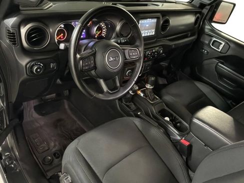 Used 2023 Jeep Wrangler Unlimited Sport AWD/4WD image 16