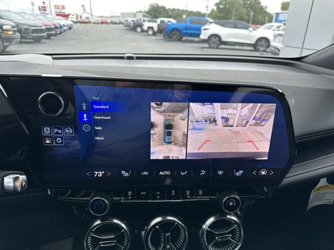 Used 2025 Chevrolet Blazer EV LT AWD/4WD image 17