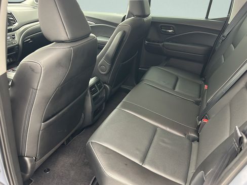 Used 2023 Honda Ridgeline RTL image 11