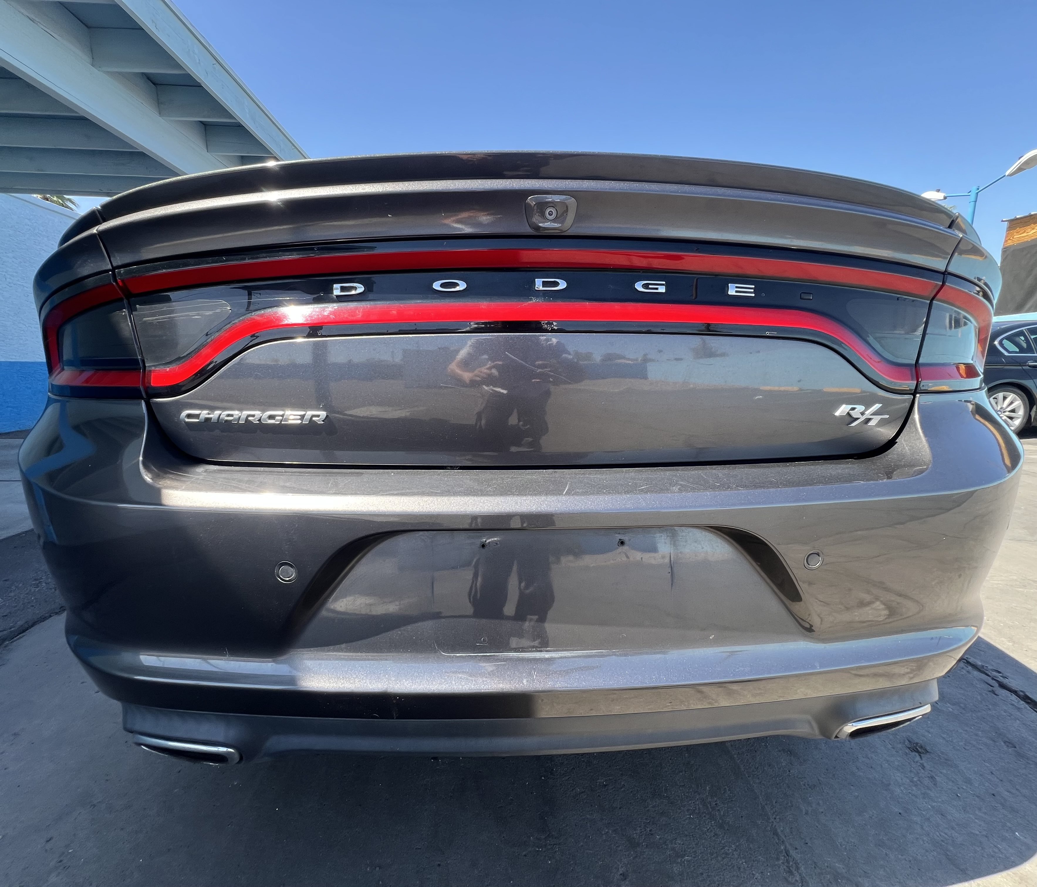 Used 2015 Dodge Charger R/T w/ Premium Group RWD image 4