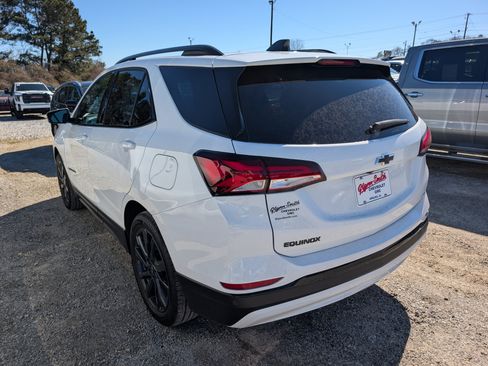 Used 2024 Chevrolet Equinox RS image 4