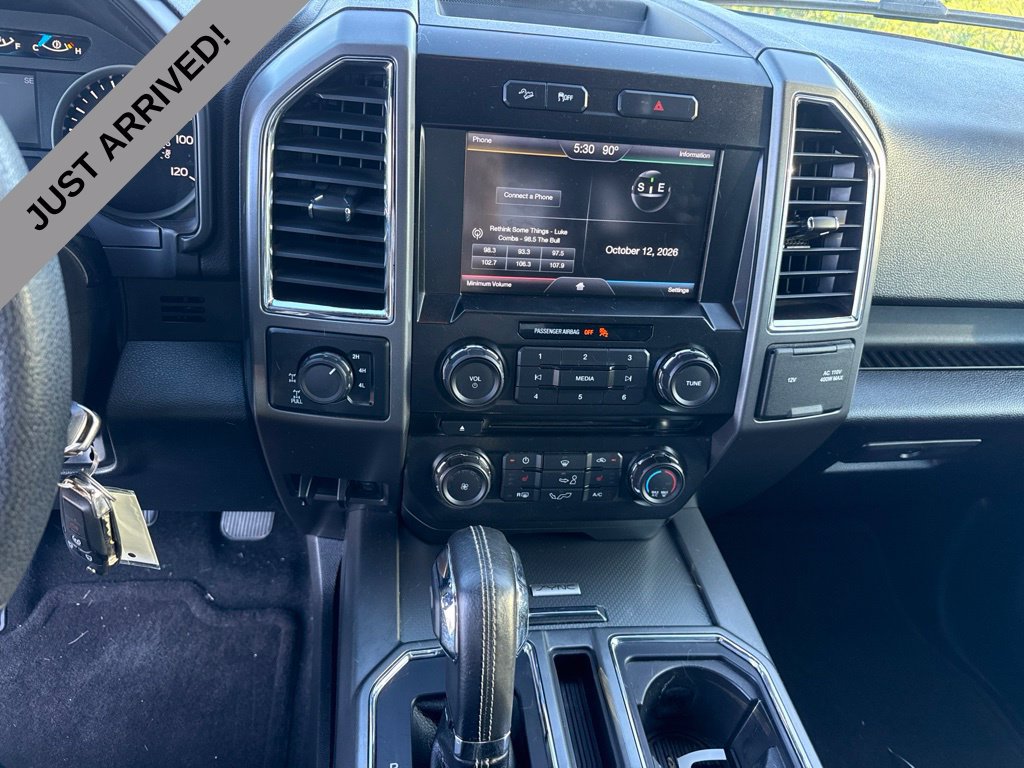 Used 2015 Ford F150 XLT w/ Equipment Group 302A Luxury AWD/4WD image 11