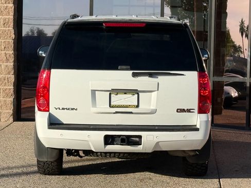 Used 2008 GMC Yukon SLT w/ SLT Preferred Equipment Group image 9