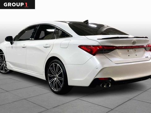 Used 2020 Toyota Avalon XSE w/ Carpet Mat Package image 12