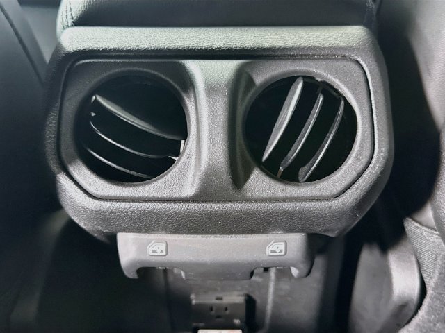 Used 2024 Jeep Wrangler High Altitude AWD/4WD image 25