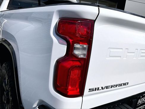 Used 2022 Chevrolet Silverado 2500 LTZ w/ Z71 Chrome Sport Edition image 29