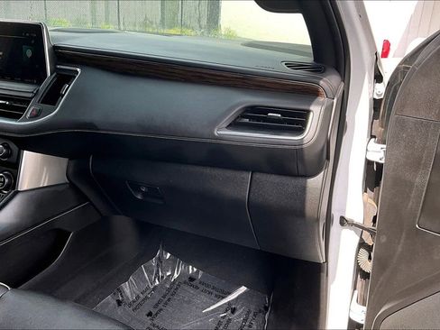 Used 2023 Chevrolet Suburban Premier image 26