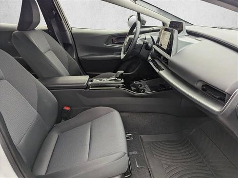 Certified 2023 Toyota Prius LE image 22
