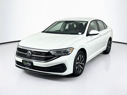 Used 2024 Volkswagen Jetta S FWD image 3