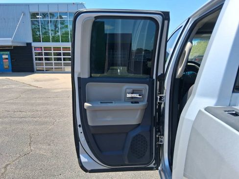 Used 2010 Dodge Ram 1500 Truck SLT w/ SLT Plus D←cor Group AWD/4WD image 12