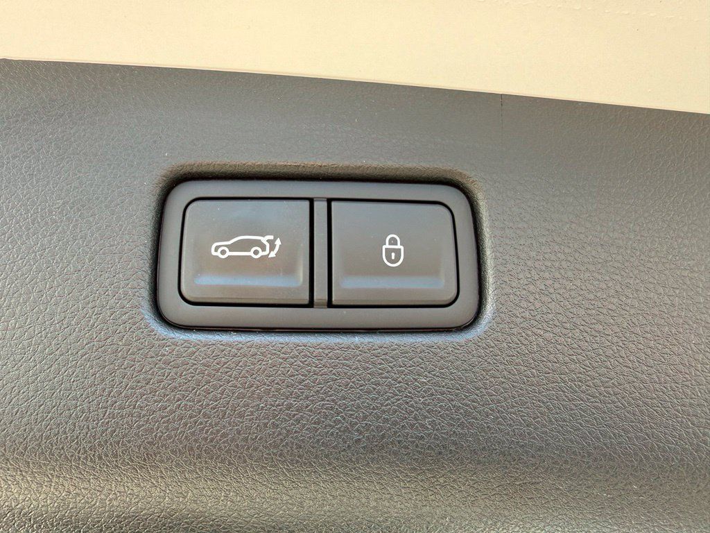 Used 2026 Genesis GV70 2.5T Advanced AWD/4WD image 19