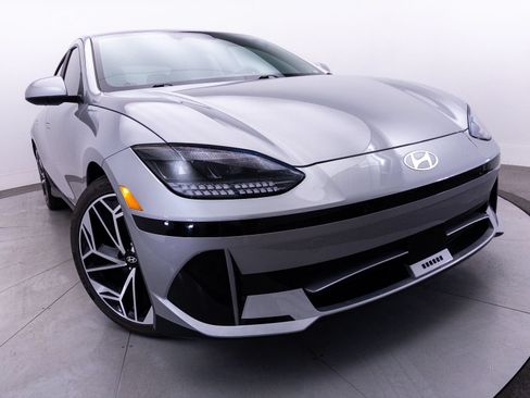 Used 2023 Hyundai Ioniq 6 SEL RWD image 9