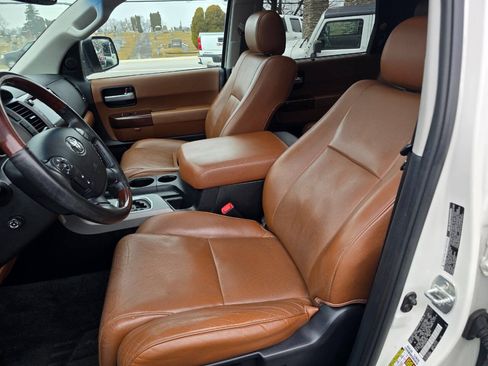 Used 2013 Toyota Sequoia Platinum AWD/4WD image 11