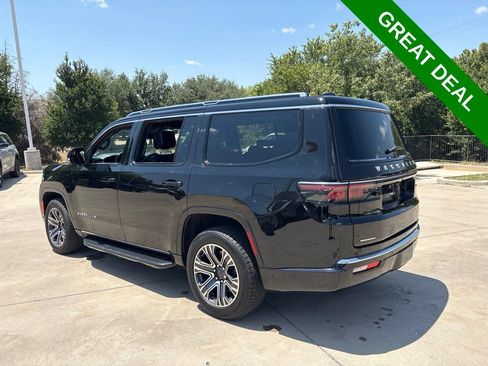 Used 2023 Jeep Wagoneer 4WD w/ Premium Group I image 7