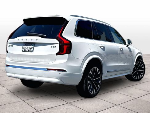 Used 2026 Volvo XC90 B6 Plus w/ Protection Package Premier AWD/4WD image 16