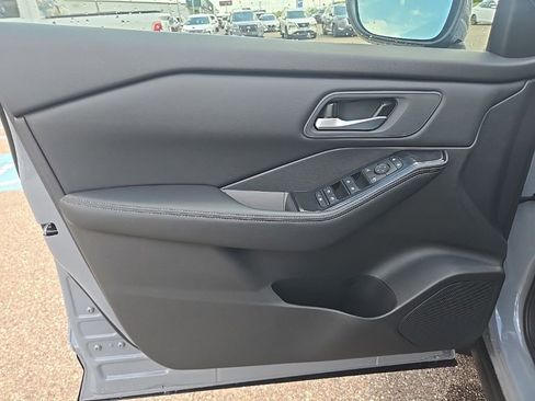 New 2026 Nissan Rogue SV w/ Cold Weather Package AWD/4WD image 13