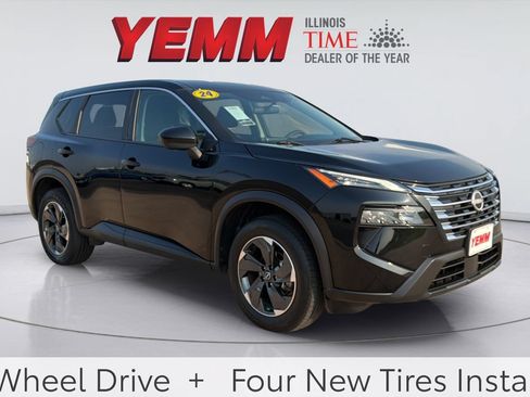Used 2024 Nissan Rogue SV AWD/4WD image 1
