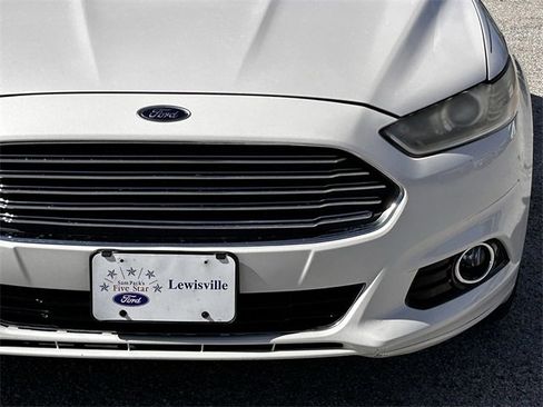 Used 2016 Ford Fusion Titanium image 9