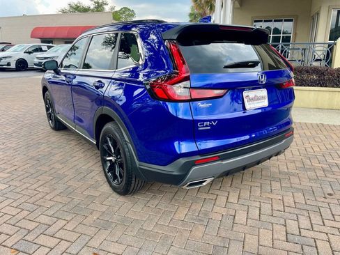 Used 2025 Honda CR-V Sport image 3