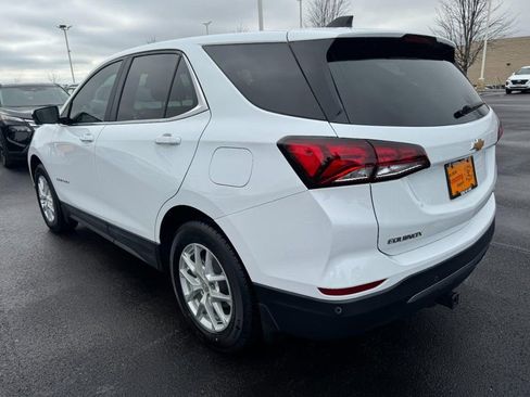 Used 2023 Chevrolet Equinox LT w/ LPO, Floor Liner Package AWD/4WD image 5