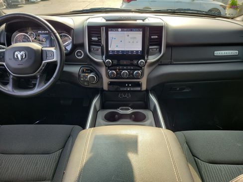 Used 2023 RAM 1500 Big Horn AWD/4WD image 9