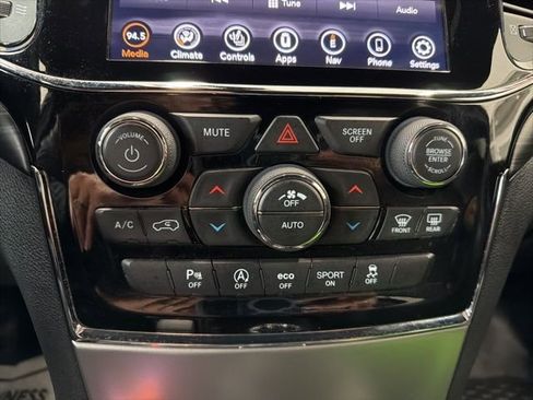 Used 2020 Jeep Grand Cherokee Altitude image 22