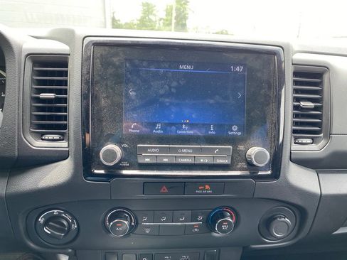 Used 2022 Nissan Frontier S w/ Technology Package AWD/4WD image 15