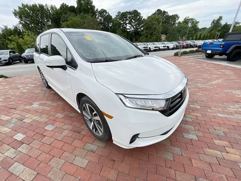 Used 2024 Honda Odyssey Touring image 5
