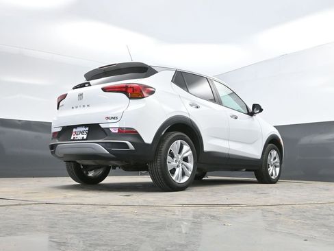 Used 2025 Buick Encore GX Preferred AWD/4WD image 36
