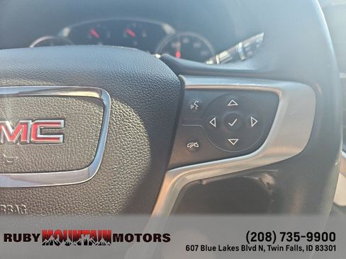 Used 2019 GMC Acadia SLT AWD/4WD image 17