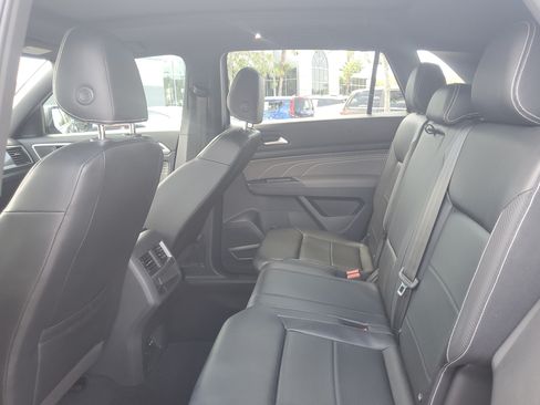 Used 2021 Volkswagen Atlas Cross Sport SEL FWD image 13