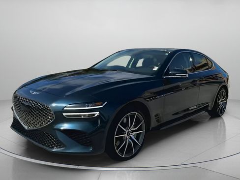 Used 2025 Genesis G70 2.5T image 11